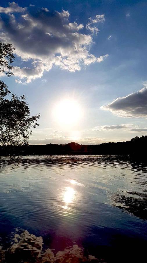 Tassi Halaszcsarda-Karasz Haz Buitenkant foto